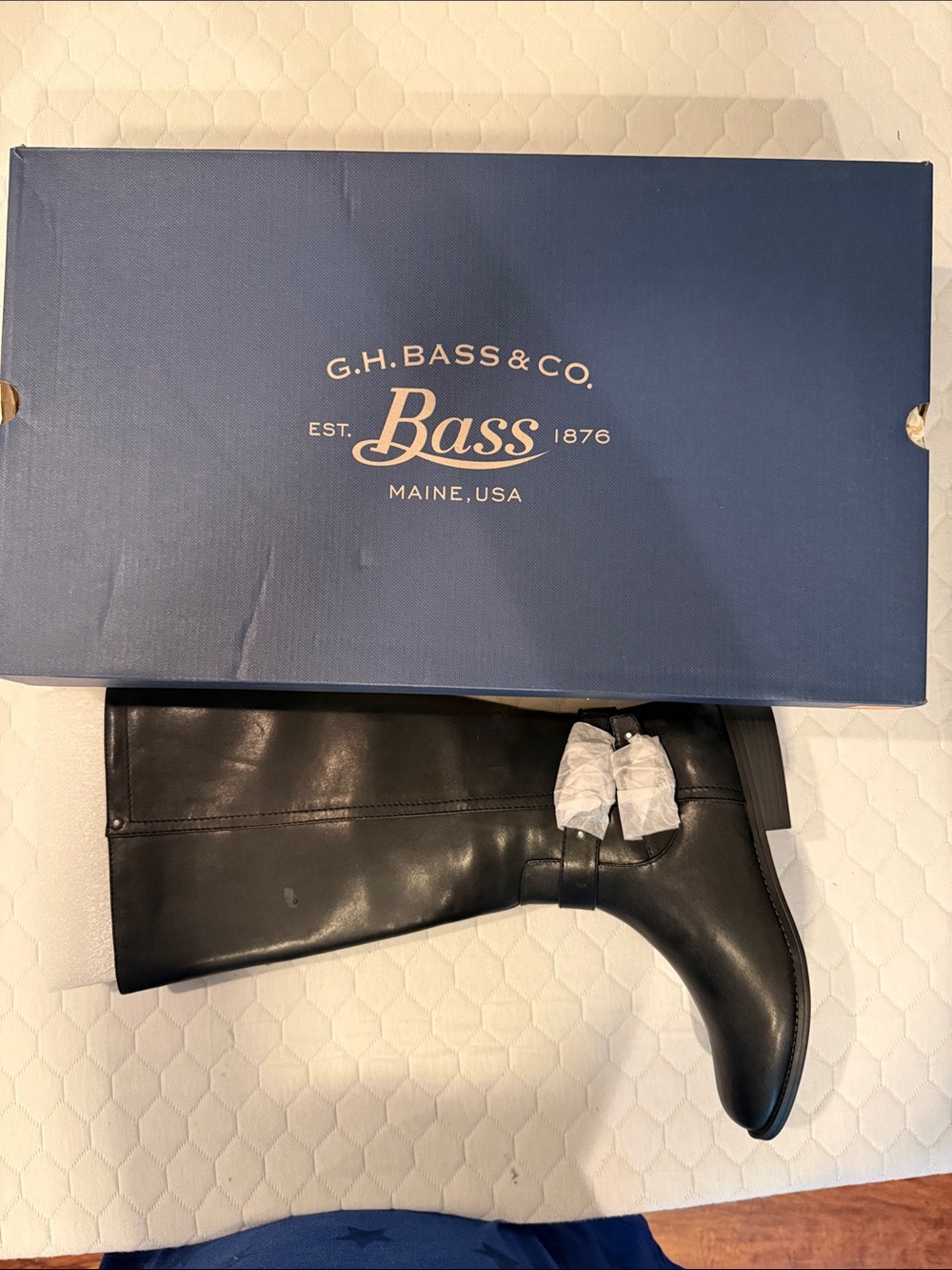 G.H. Bass & Co. Women’s Black Leather Mid-Calf Boots